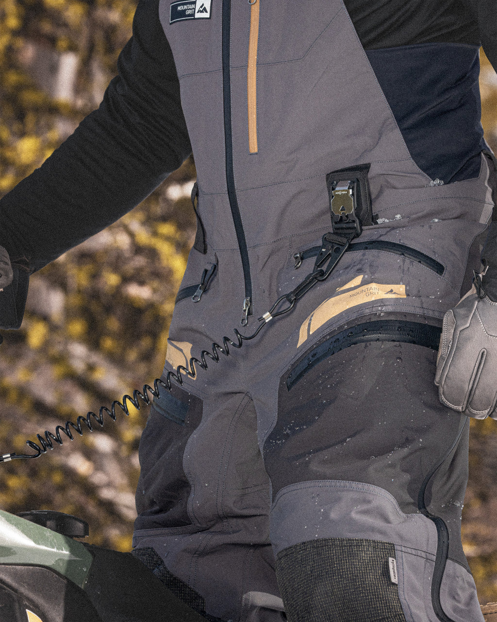 Rivet Bib